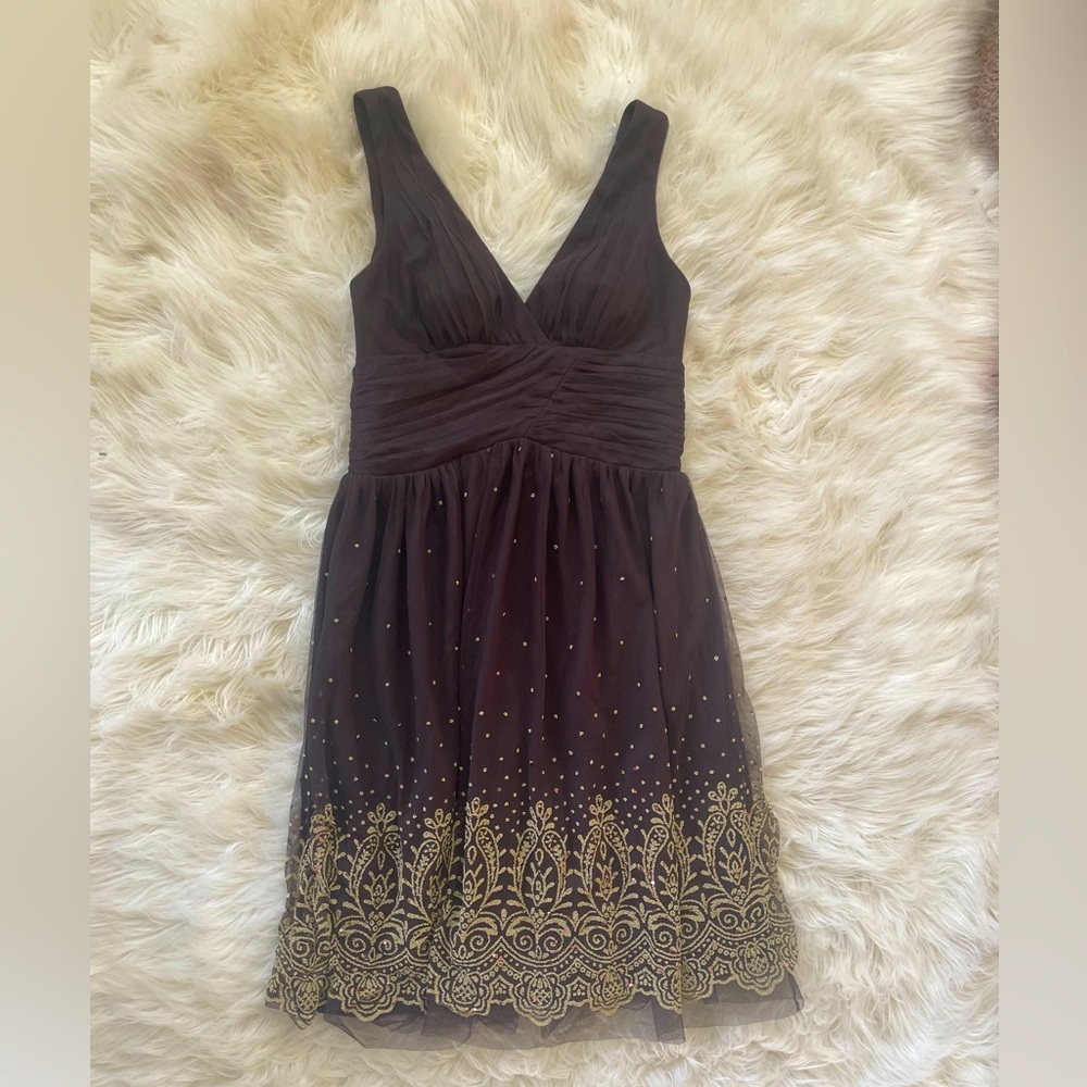 Brown dress
